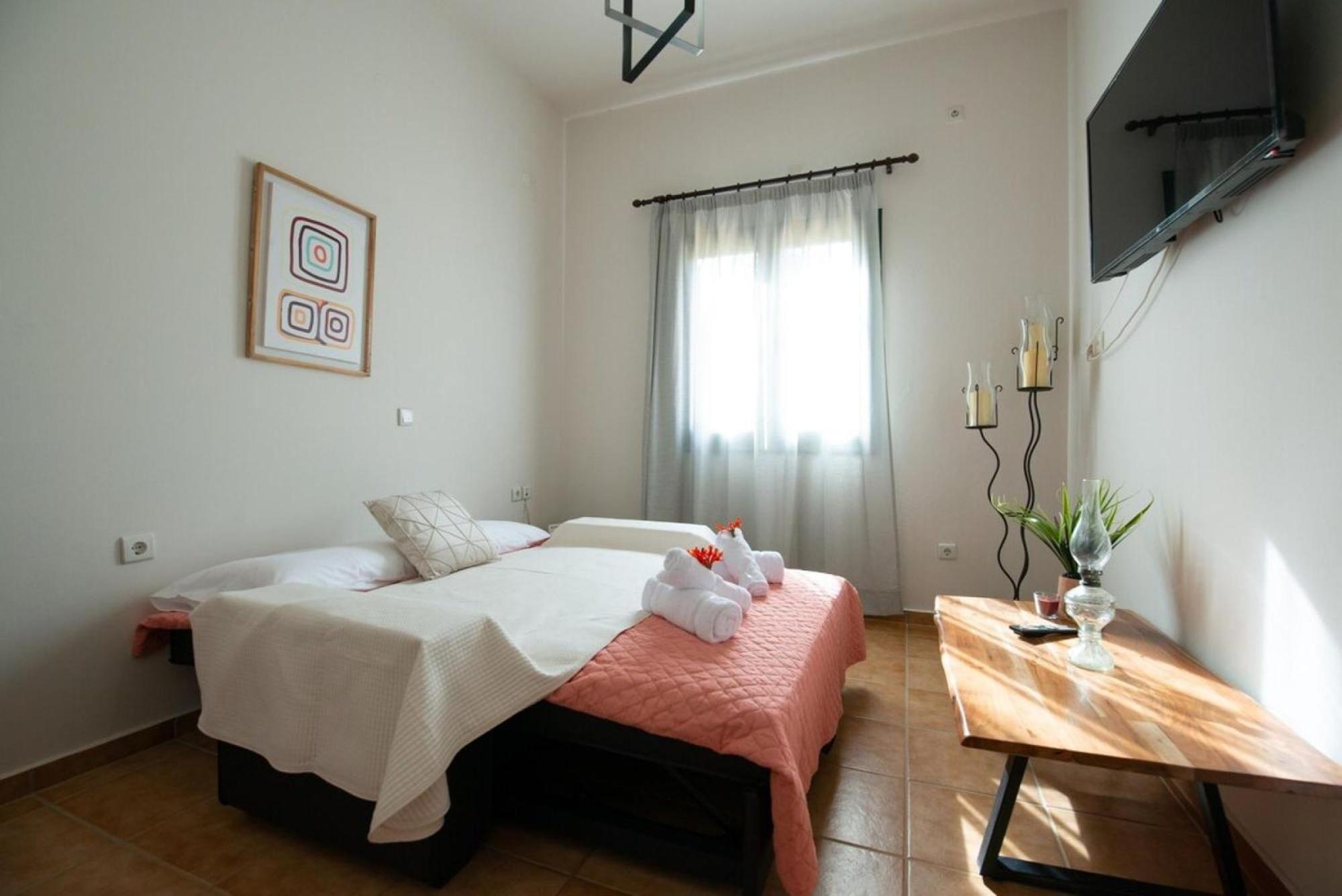 Peroulakis Traditional House Afrata Экстерьер фото